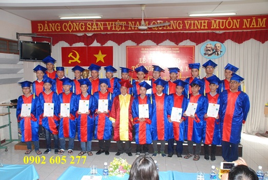 Bán áo tốt nghiệp đại học- ban ao tot nghiep dai hoc