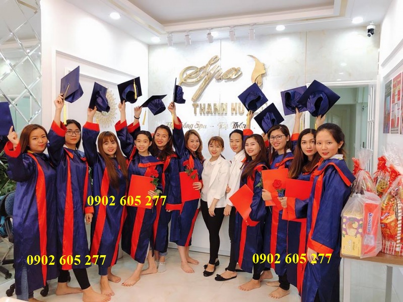 Thuê áo tốt nghiệp cho sinh viên ở Phú Nhuận